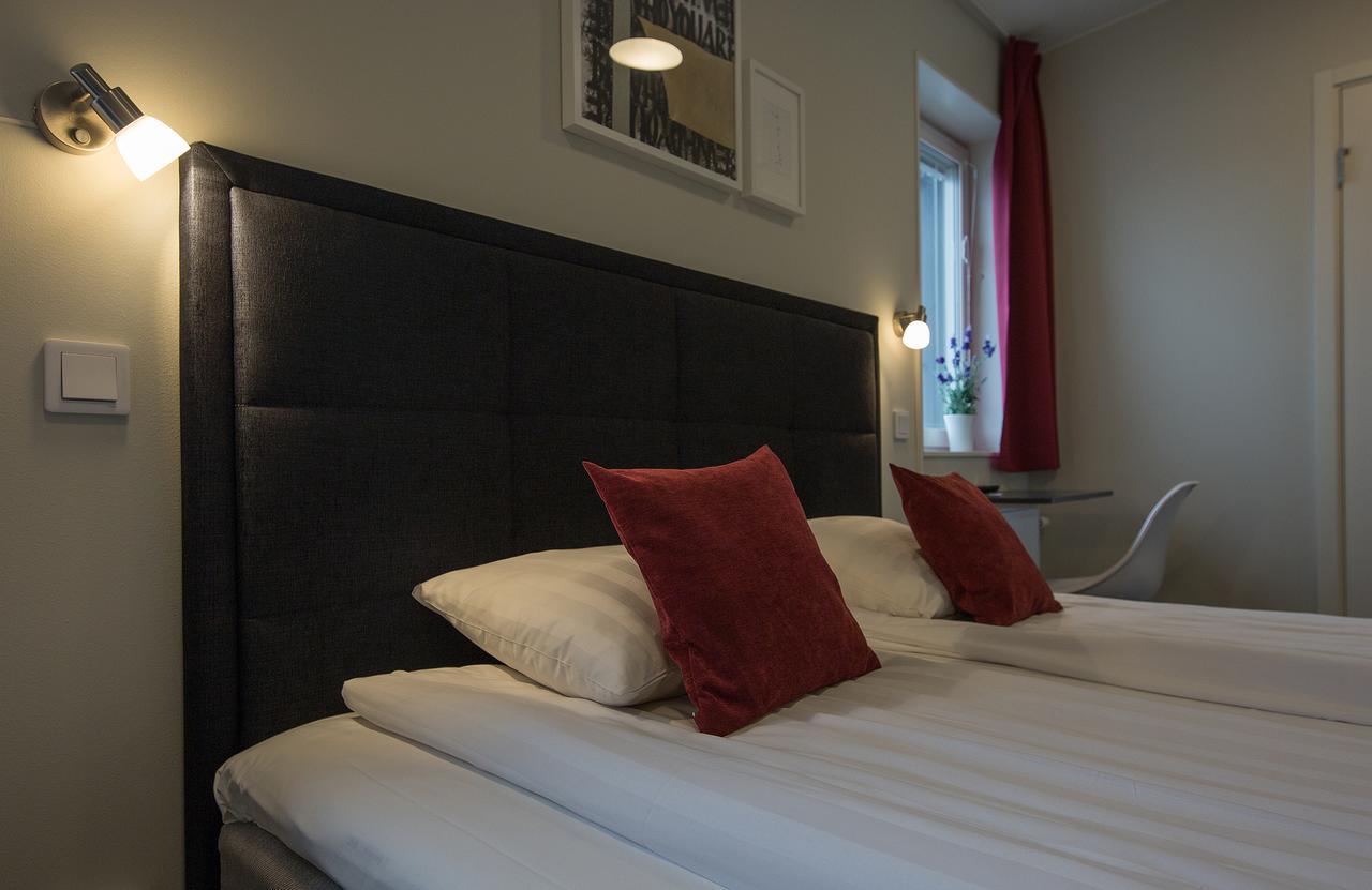 Hotell Eken Moelndal Экстерьер фото
